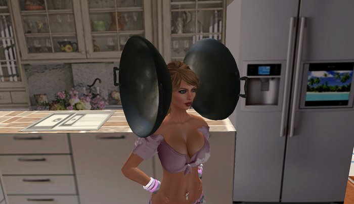 Kellye's Kitchen Ear Woks