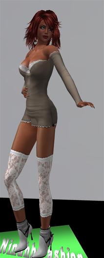 RUNWAY POSE 6 BOXED