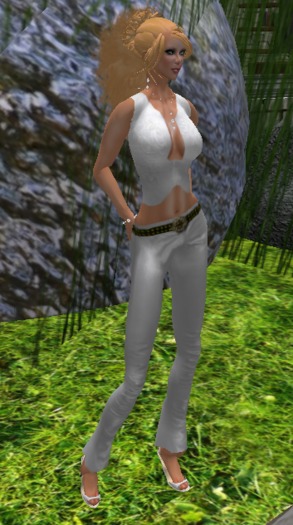 Caroline in White