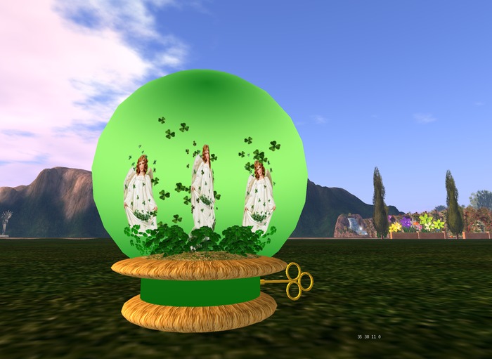 globe angel-diorama 