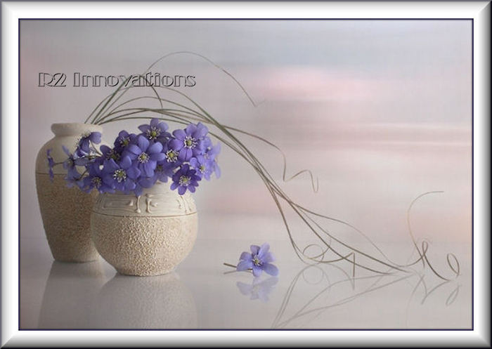 Lavendar Flower_Vase White Frame