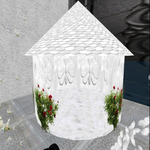 Karton Pavillon 4 prims weiss mit roten Rosen
