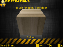 Elément de cuisine en bois clair et aluminium brossé. Porte droite