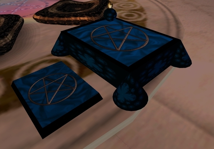 Mesa de Runas con vela y pentagrama - Rune Table