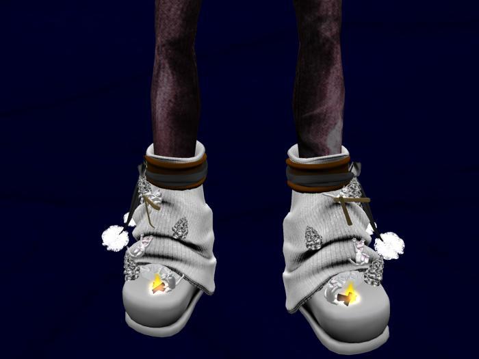 TWISTED SNOW KITTY BOOTS