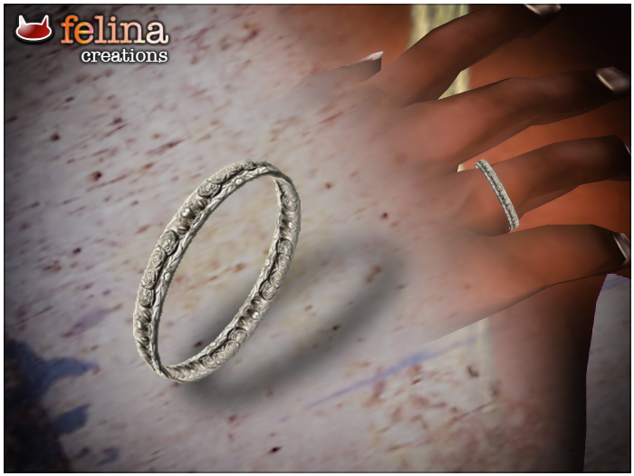 Ring - decorated silver