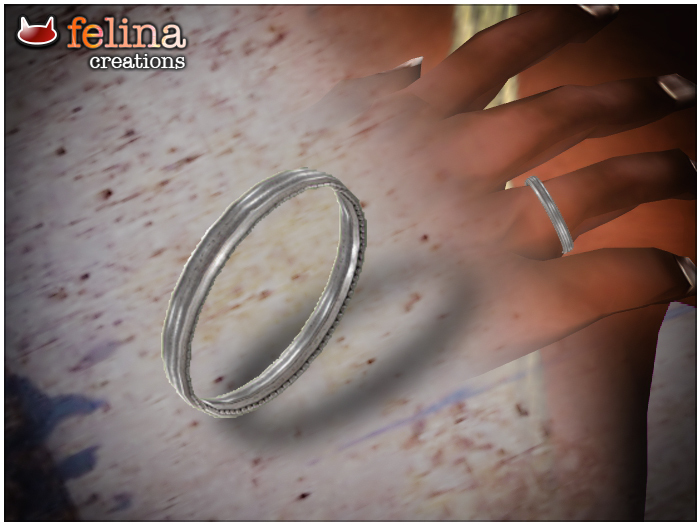 Ring - decorated dark silver