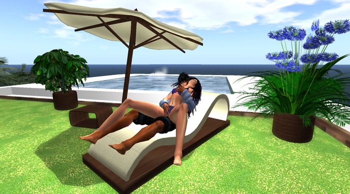 PROMO MULTI-POSE TIKI LOUNGER & UMBRELLA
