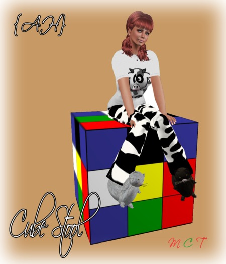 {AH} Cube Stool Vendor