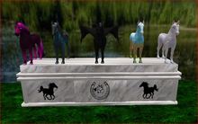 HORSE STAND WHITE MARBLE