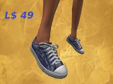 ...Low sneakers old jeans...