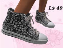 ...Sneakers black/white flowers...
