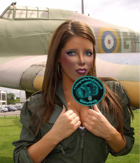 poster chica militar 1