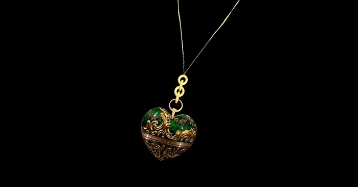 Empire Heart Locket