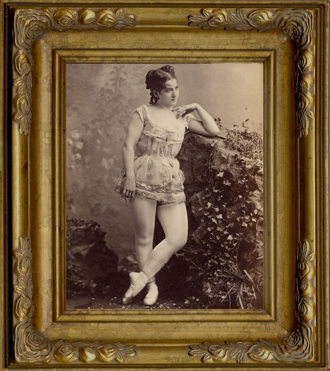 ~*KK*~ Burlesque PinUp Girl