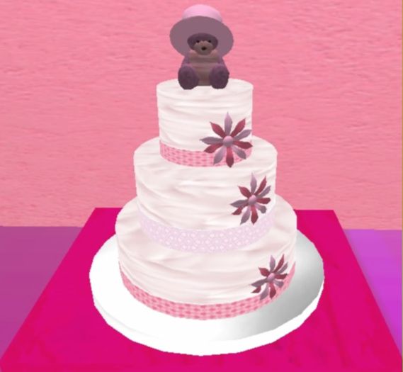 Cake Daisy with bear freebie