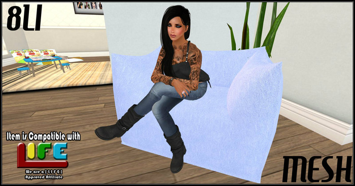 ~Calma Creations~  Blue Puffy Chair