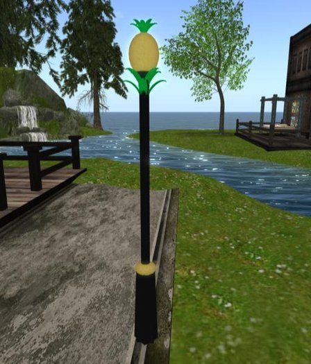 Pineapple Lampost