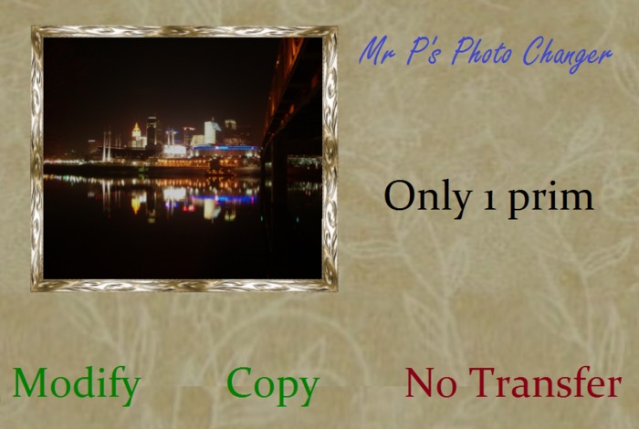 "Mr P's 1 prim Photo Changer - brass trim 2"