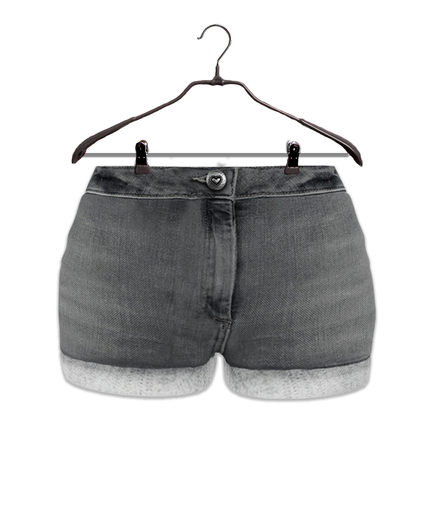 *Ninia* Relaxed Denim Shorts (light blue)