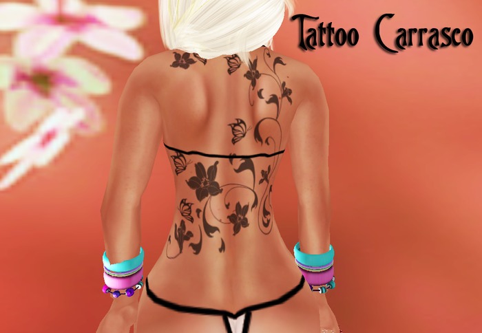 tattoo floral com borboleta