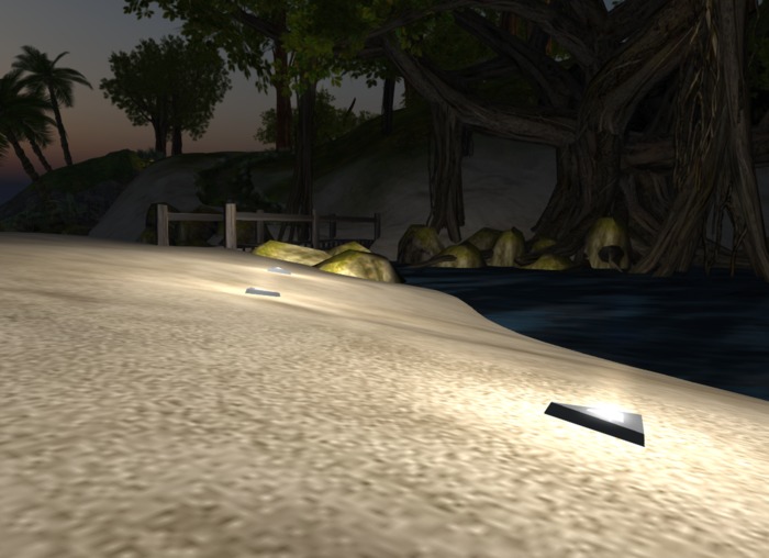 White Ground Spotlight (Triangular)