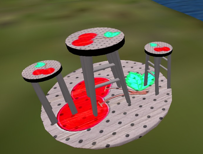 Shappy Brunch Table - Grape