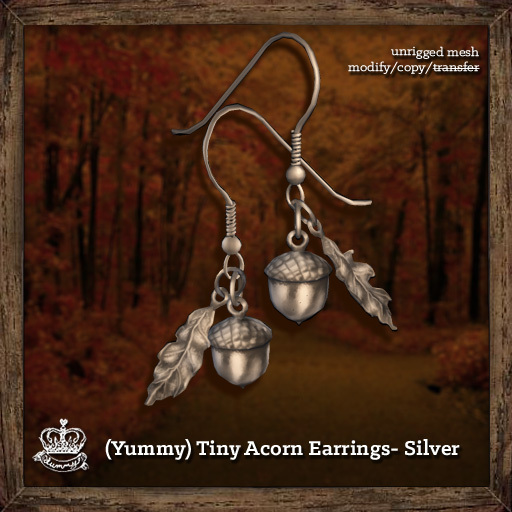 (Yummy) Tiny Acorn Earring -  Silver