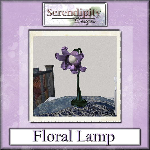 Serendipity Designs - Floral Lamp