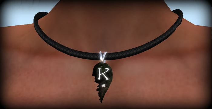 NB Half (L) Black Heart necklace K