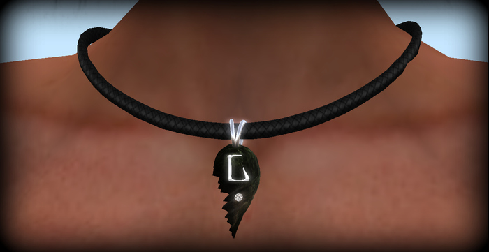 NB Half (L) Black Heart necklace L