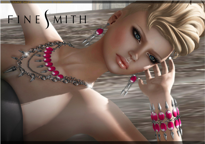 F I N E S M I T H - LIKA PINK